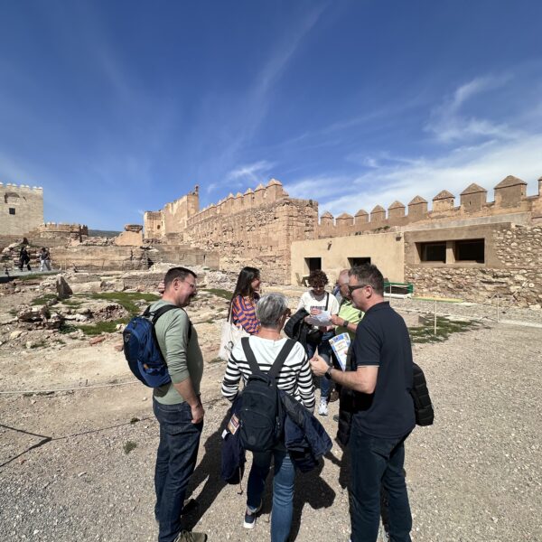 Alcazaba explicando