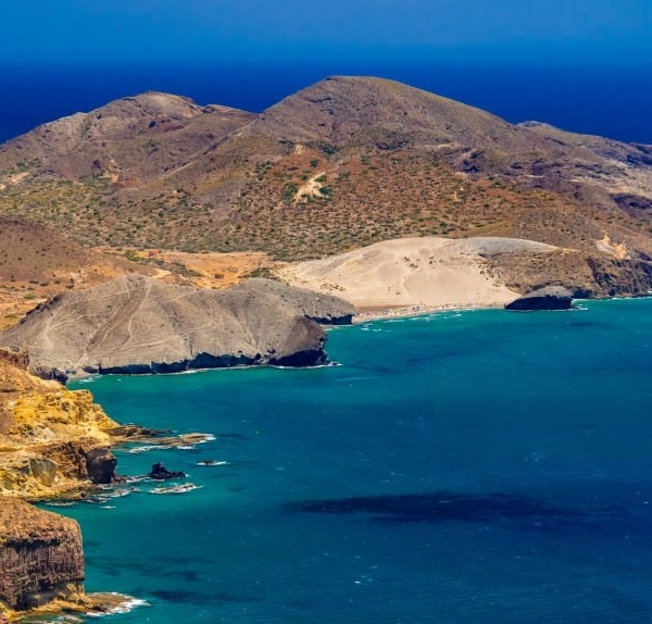 Cabo de Gata - panorámica con playa